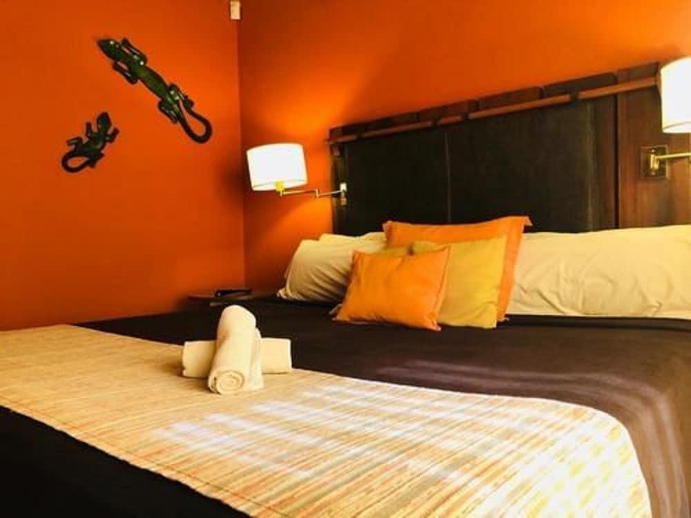 Raices Amambai Lodges بويرتو إجوازو المظهر الخارجي الصورة