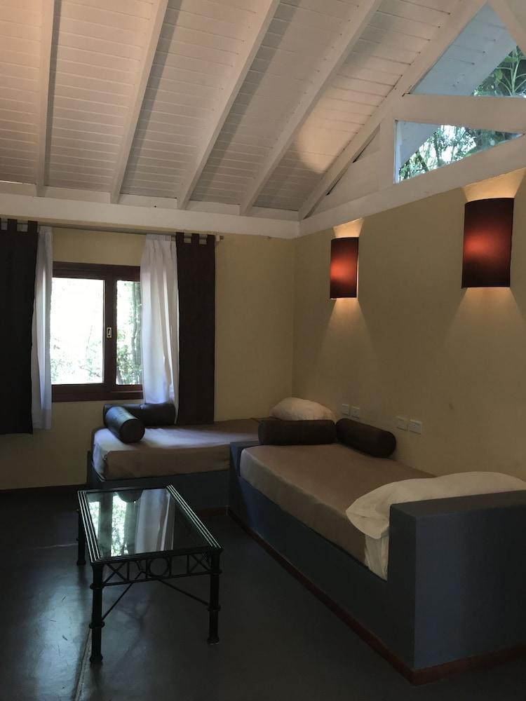 Raices Amambai Lodges بويرتو إجوازو المظهر الخارجي الصورة