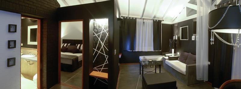 Raices Amambai Lodges بويرتو إجوازو المظهر الخارجي الصورة